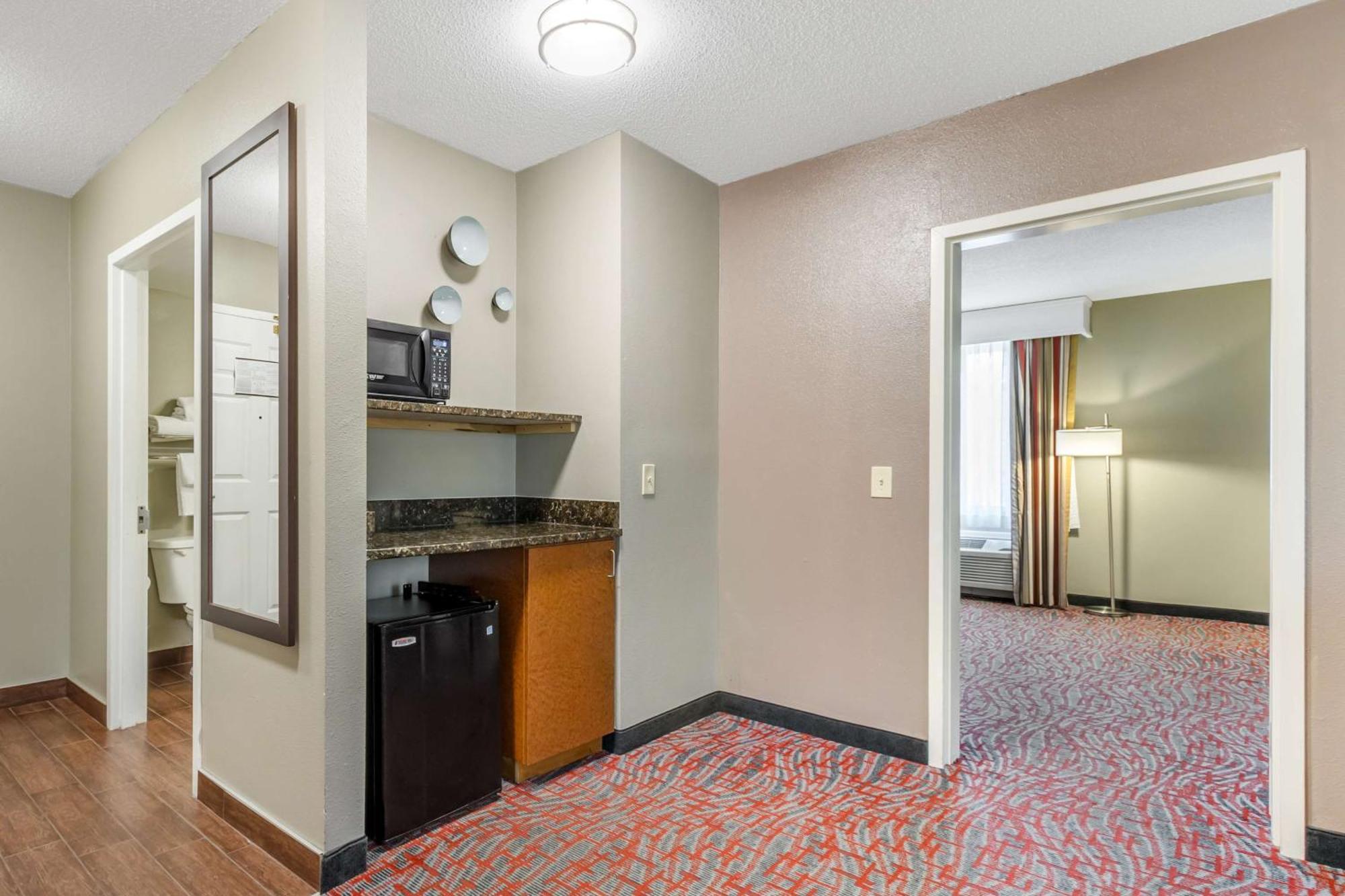 Best Western Airport Inn & Suites Норт-Чарлстон Екстер'єр фото